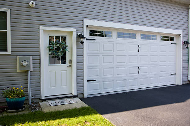 24/7 Emergency Garage Door Panel Replacement experts in Jonesboro, AR